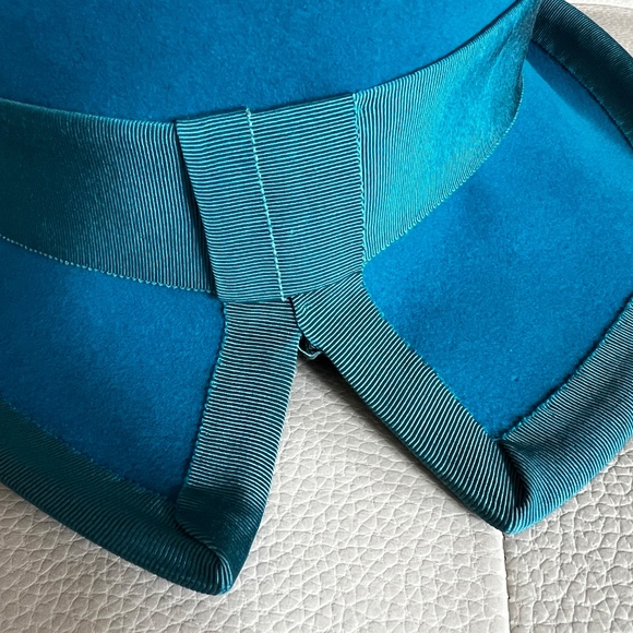 Schiaparelli Hat, vintage, NWT, bright blue main image 9